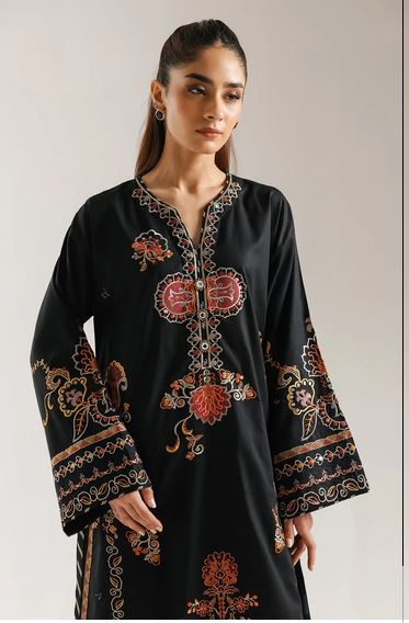 ETHNC | EMBROIDERED SUIT | SHIRT -STRAIGHT FIT -ROUND NECK WITH V SLIT -FLARED SLEEVES -LONG LENGTH | TROUSER -SCALLOPED HEM -REGULAR LENGTH