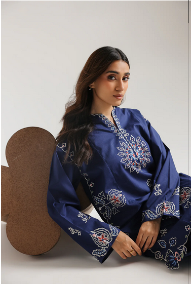 ETHNC - EMBROIDERED 2 PIECE SUIT 102/623