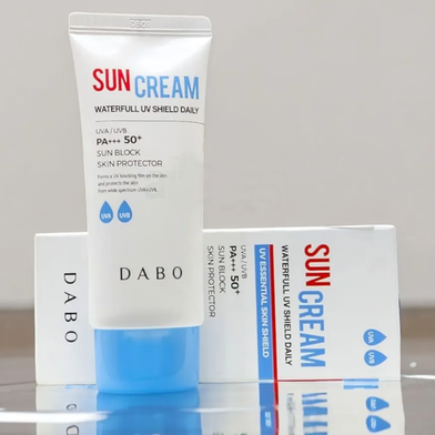 Dabo Waterfull UV Shield Daily Sun Block Skin protector UVA/UVB PA+++ 50+