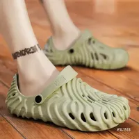 Trail Comfort Men’s Slippers