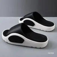 Drift Nest Men’s Slippers