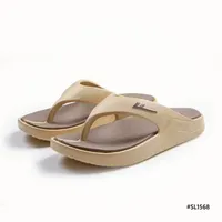 Feather Fort Men’s Slippers
