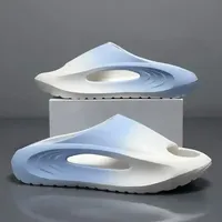 BREATHABLE SOFT SLIPPER