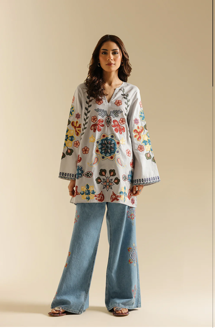 ETHNC KURTI | SHIRT - A LINE FIT - ROUND NECK WITH V SLIT - FLARED SLEEVES - SHORT LENGTH