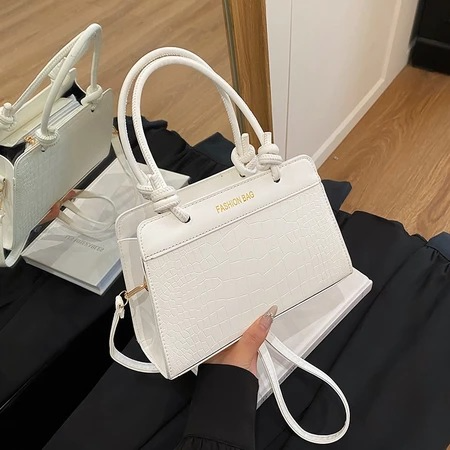 Elegant Crocodile Pattern Women's Bag