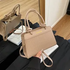Elegant Crocodile Pattern Women's Bag