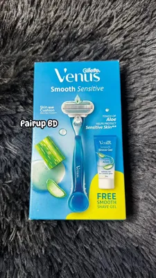 Venus razor set with foaming gel