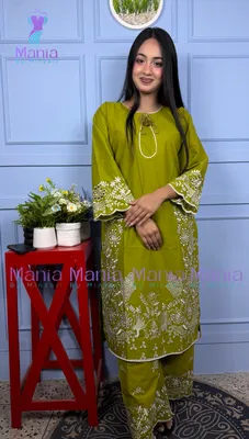 Emerald Parrot // Soft U-Cut Slub Cotton Fabric // Co-Ord’s 2PCS Set