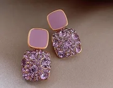 Crystals Earrings (1 Pair)