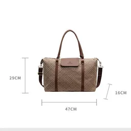 Road Runner Travel Bag