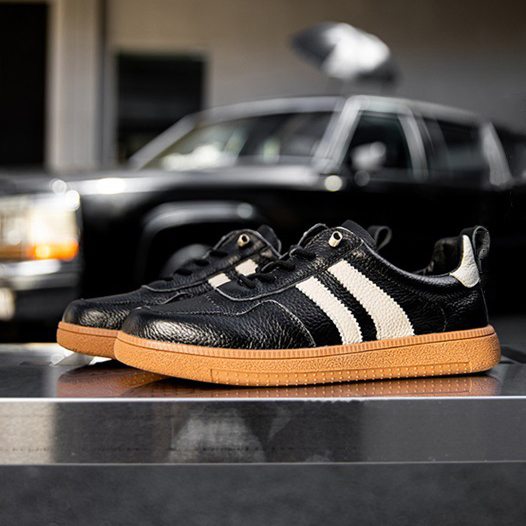 VERSATILE TRENDY BREATHABLE SNEAKERS GB-1968