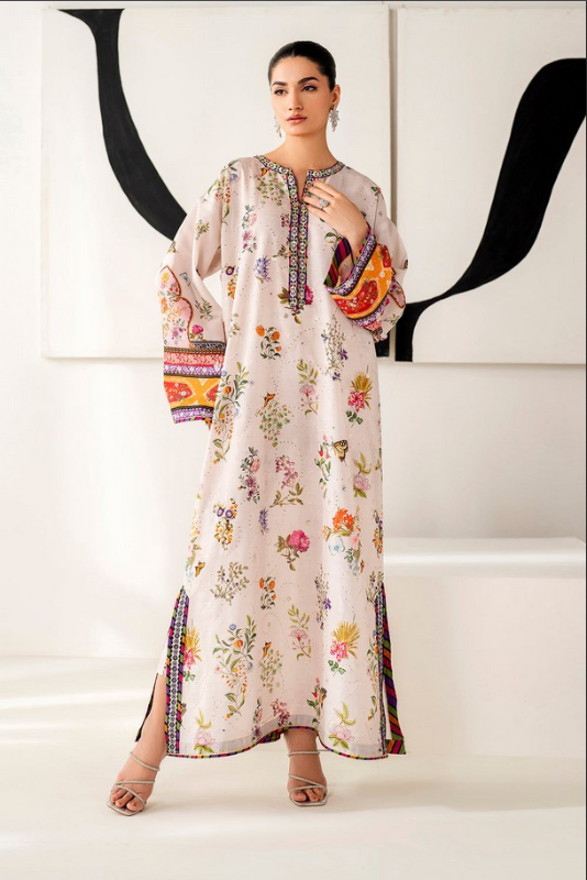 BAROQUE - EMBROIDERED RAW SILK