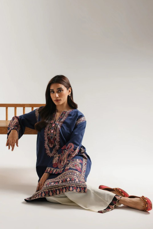 ETHNC - EMBROIDERED SUIT  - 4