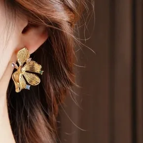 Irregular Metal Flower Drop Earrings