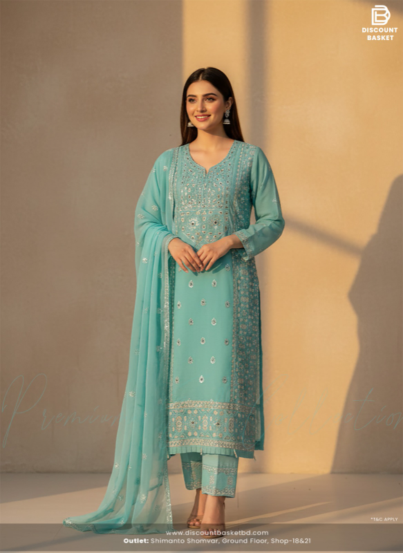 Designer White Gold Set in Classic Silhouette