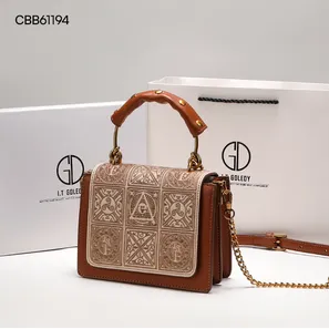 Luxury Embroidered Vintage Handbag for Women 