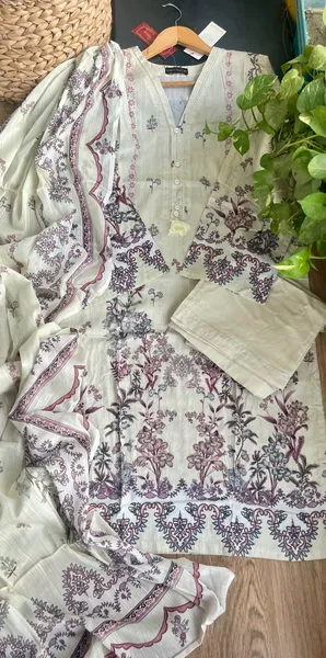 Pakistani Original Sadabahar Printed Lawn Stitched 3Pcs _ Beige 