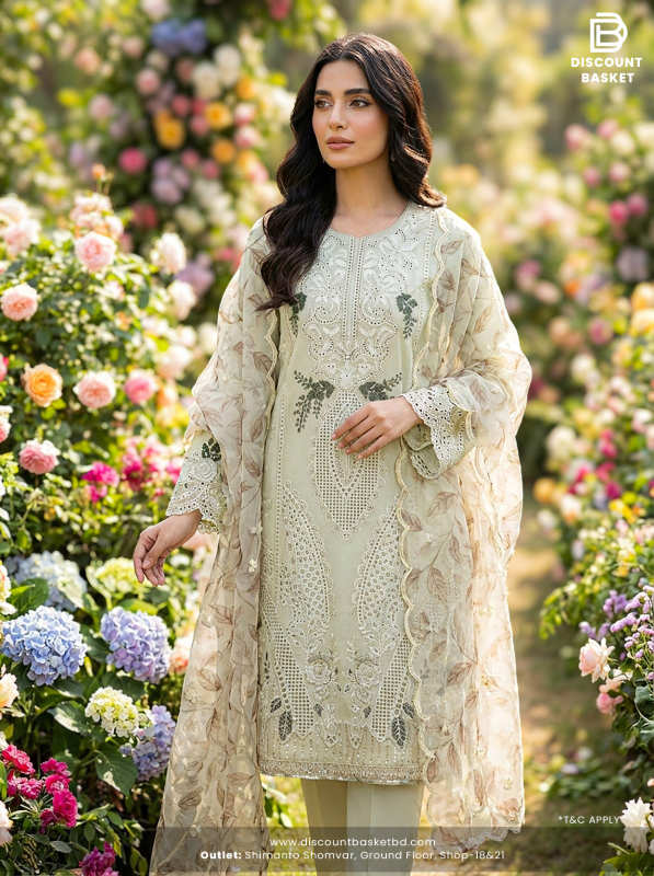 Timeless Ethnic Outfit with a Luxury Feel