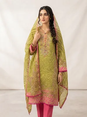 Premium All-Over Printed Swiss Lawn 3-Piece Stitched Suit9