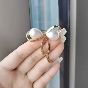 Elegant Pearl Bow Shape Hijab Pin