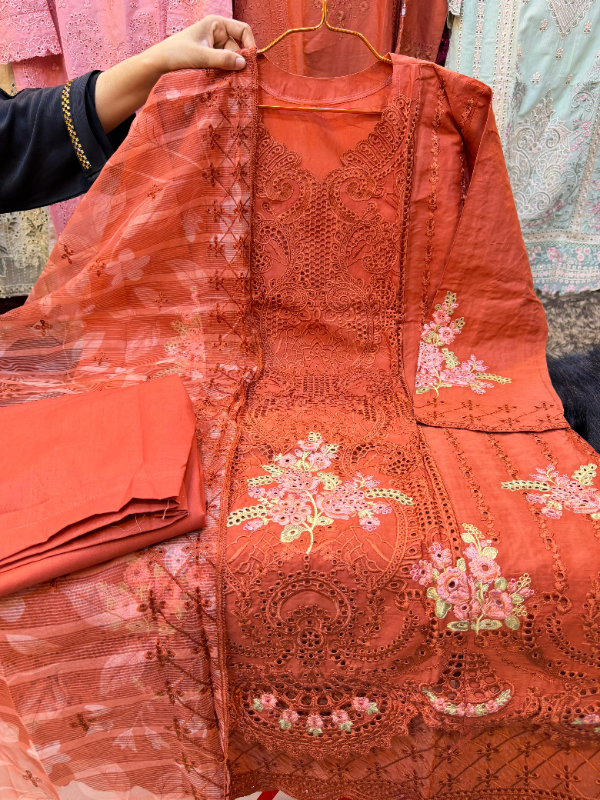 Timeless Ethnic Outfit with a Luxury Feel