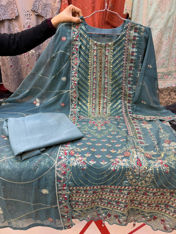 Luxe Chiffon Party Ensemble with Embellished Detailing