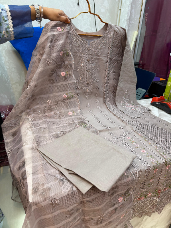 Premium Swizz Cotton Ensemble in Extended Length