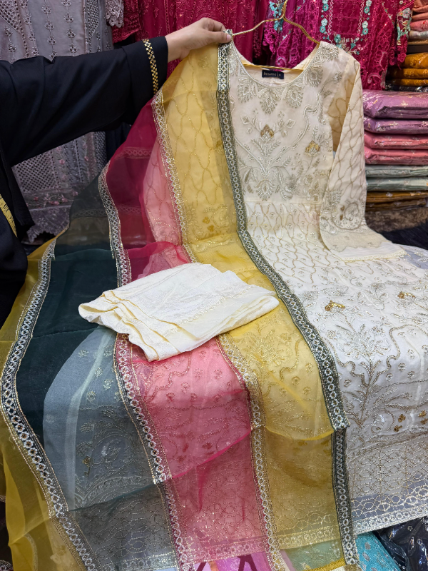 Bin Sayeed Premium Organza Party Suit