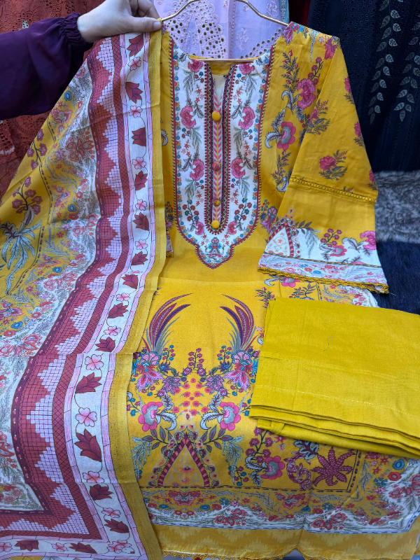 Premium Lace Detailed Swizz Lawn Set