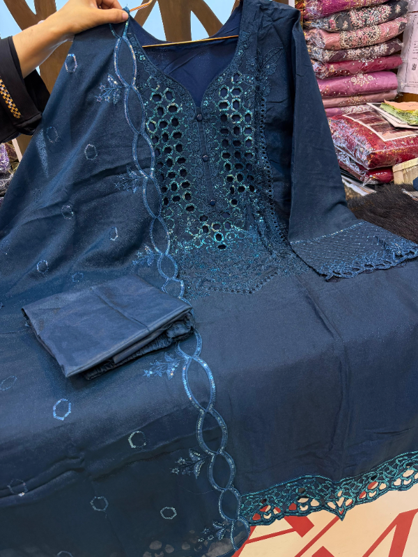 Lace-Trimmed Swizz Lawn Printed Suit