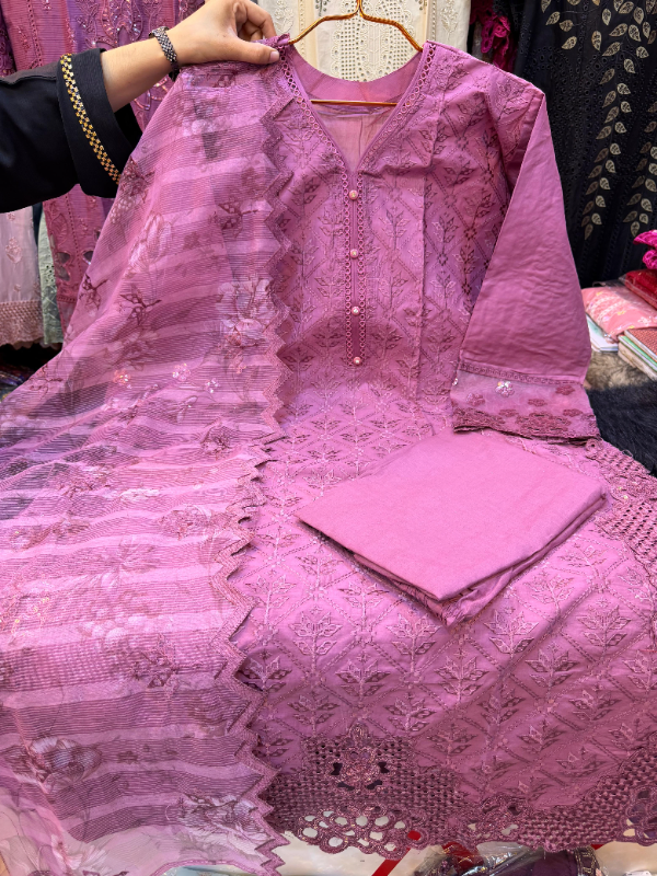 Panel-Enhanced Swizz Cotton Three-Piece Ensemble