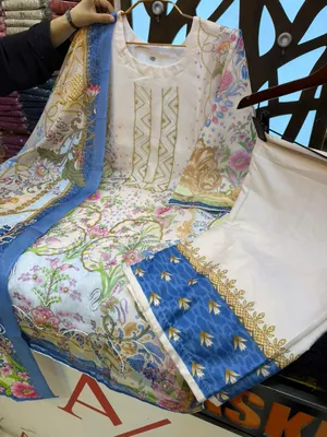 Quata Organza Suit with Sateen Inner & Jerdousy Work