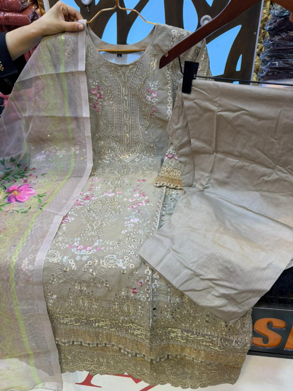 Pakistani Swizz Cotton Printed Suit with Quata Dupatta