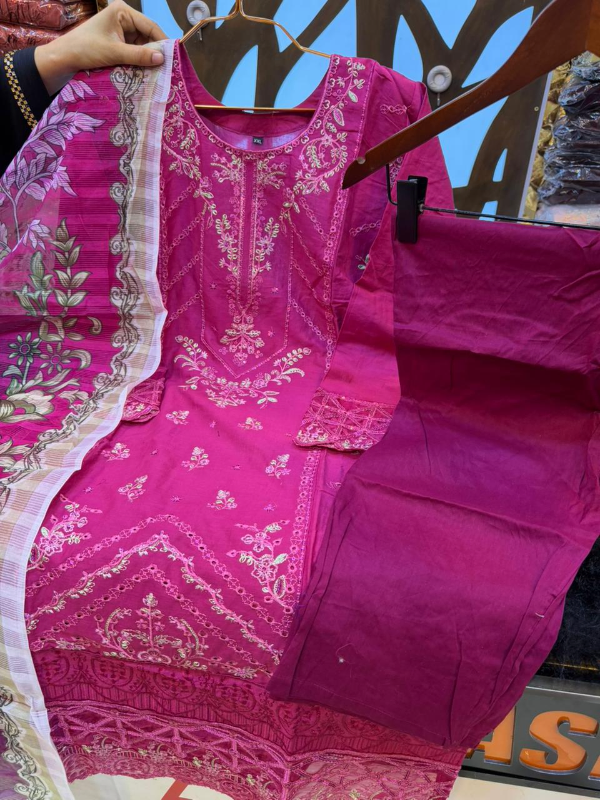 Pakistani Swizz Cotton Printed Suit with Quata Dupatta