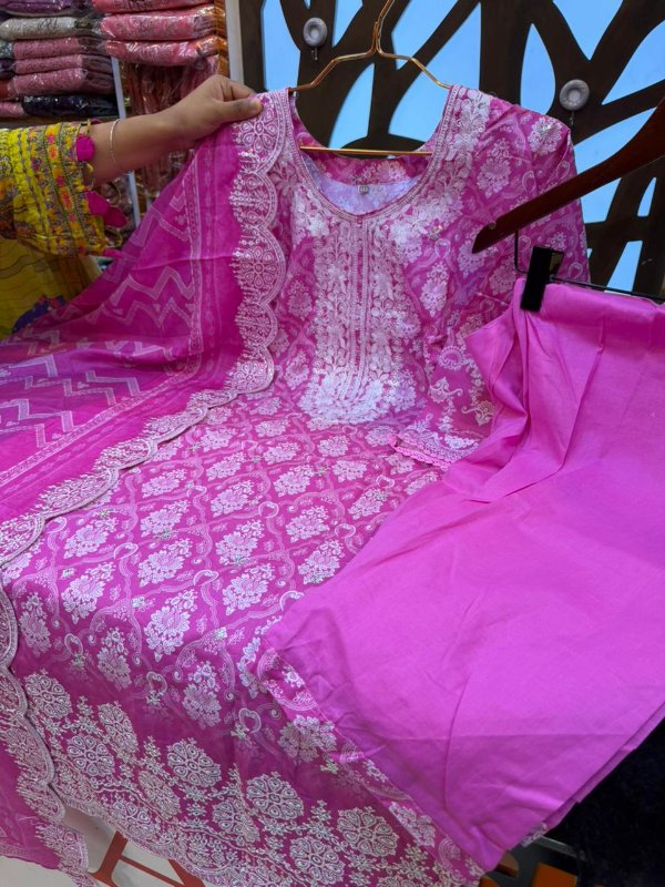 Chic Swizz Cotton Printed Suit with Crafted Embroidery Finish