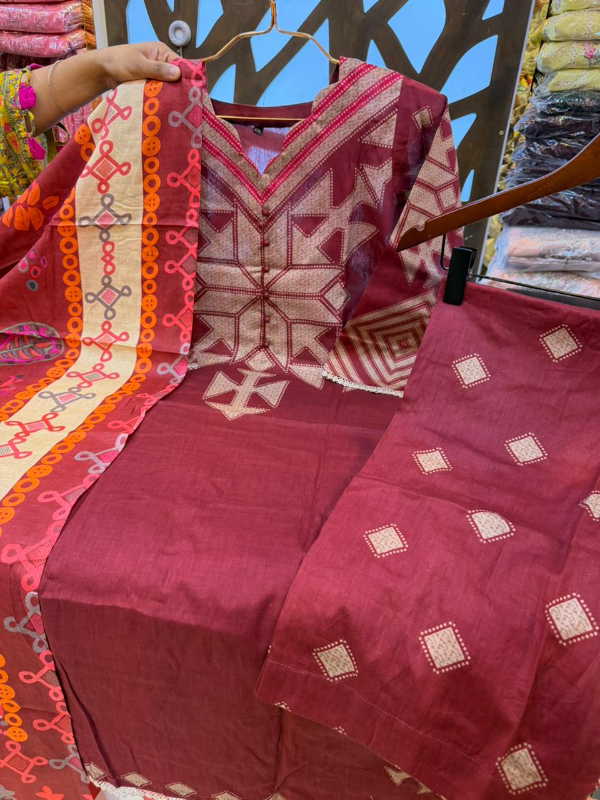 Statement Swizz Cotton Printed Suit with Palazzo Silhouette