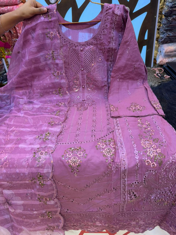 Refined Step Cotton Lawn Suit with Artistic Embroidery Finish