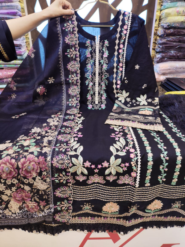 Luxury Step Cotton Swizz Lawn Embroidered Suit