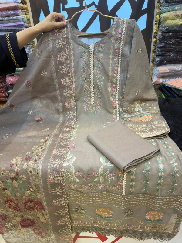 Luxury Step Cotton Swizz Lawn Embroidered Suit