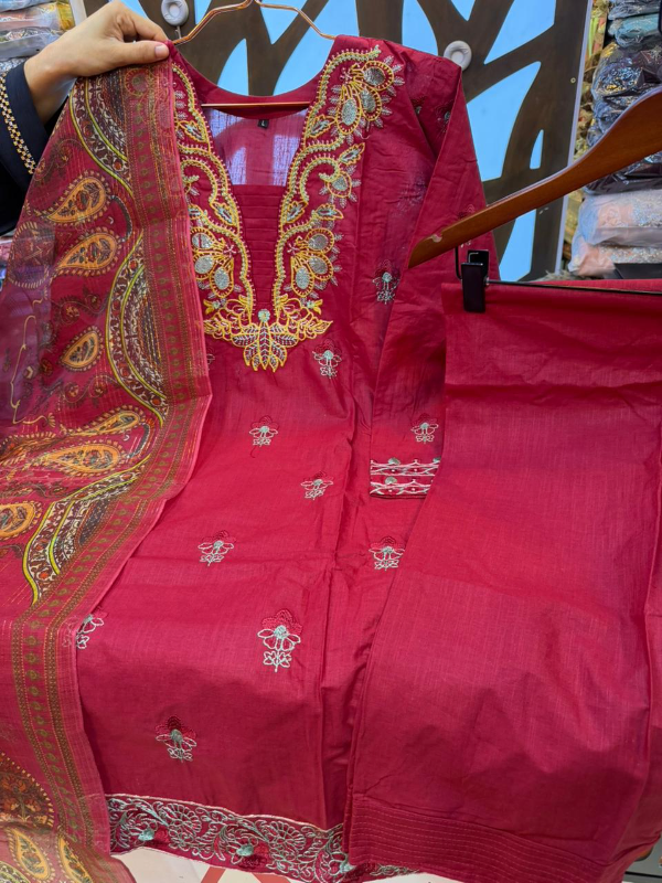 Graceful Swizz Lawn Embroidery Work Salwar Set