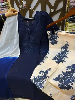 Graceful Cotton Farshi Set with Embroidered Neck Detail