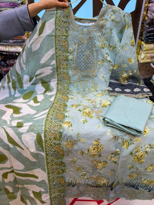 Mint Blue Floral Embroidered Swiss Lawn Three-Piece Suit Set - Refreshing Mint Blue / Pastel Sea Green Base