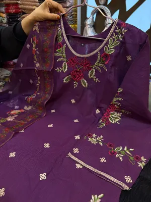 Pakistani-Inspired Embroidered Slub Cotton 3-Piece Suit