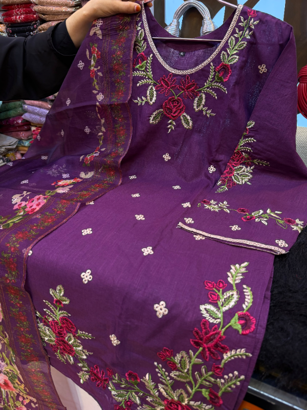 Pakistani-Inspired Embroidered Slub Cotton 3-Piece Suit