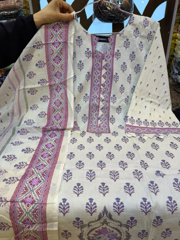 New Swizz Lawn Off-White & Mauve Block Printed 3-Piece Suit Collection