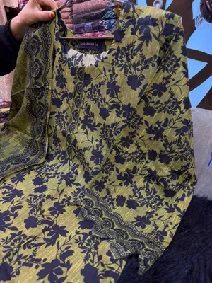 New Swizz Lawn Olive Green & Charcoal Floral Printed 3-Piece Suit Collection
