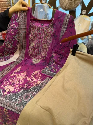 Exclusive Swizz Lawn Printed Stitched Three-Piece Collection (Deep Magenta & Beige)