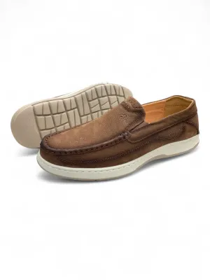 Royal Cobbler Leather Slip-Ons — Made in Vietnam 
