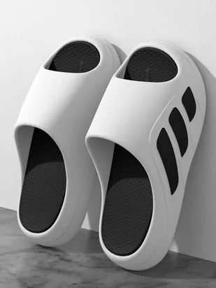 Trendy, durable Men's Slipper 