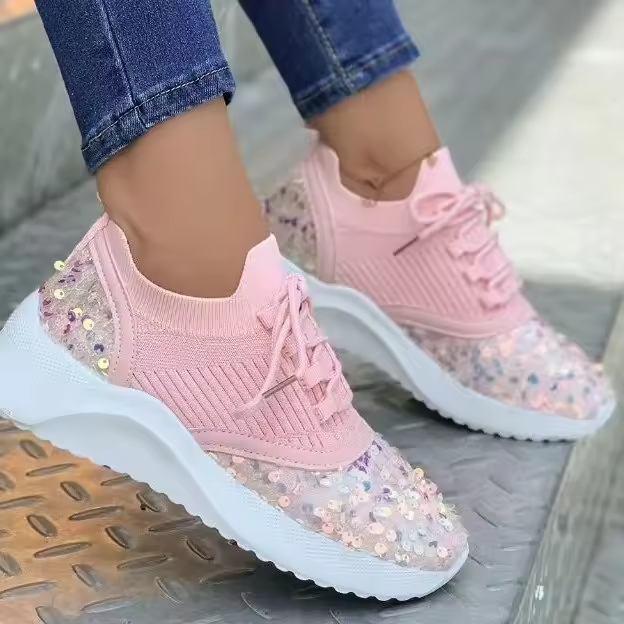 Bottom Matching Color Sneakers